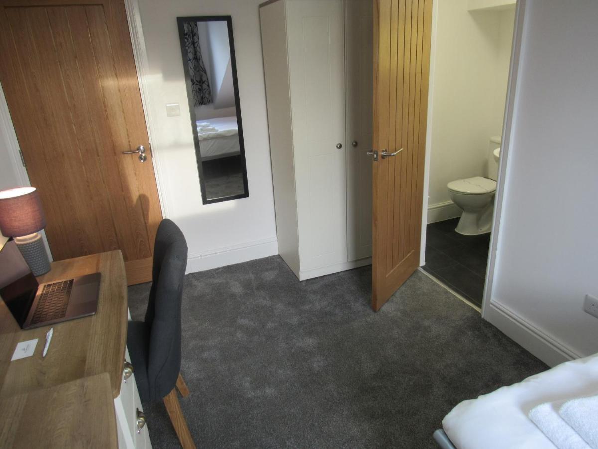 The Tas Suites - Tas Accommodations Cambridge Exterior foto