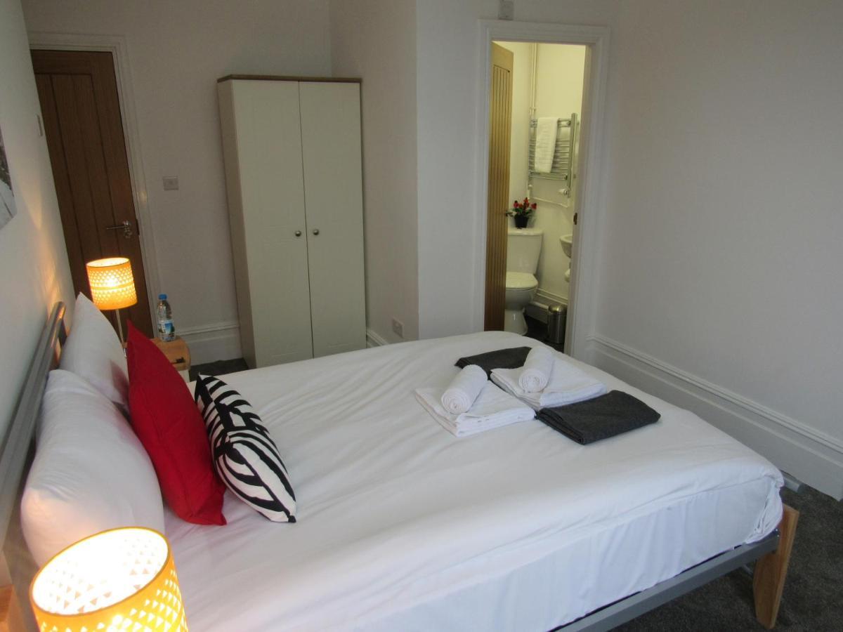 The Tas Suites - Tas Accommodations Cambridge Exterior foto
